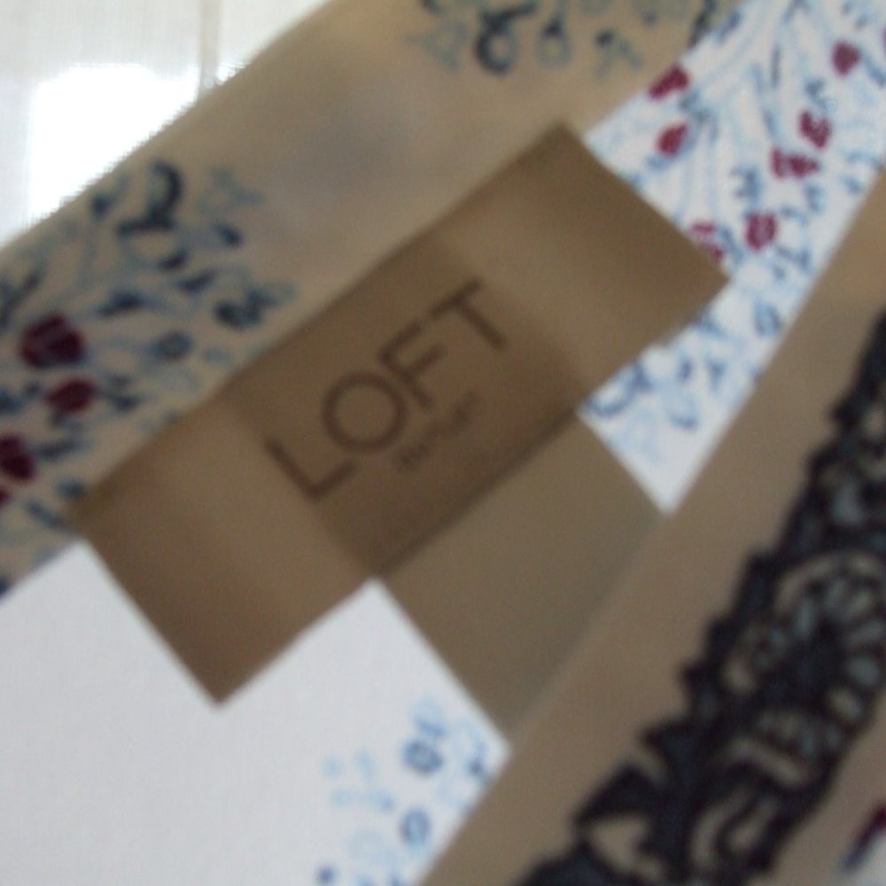 Pretty Loft Top - Picture 2 of 5